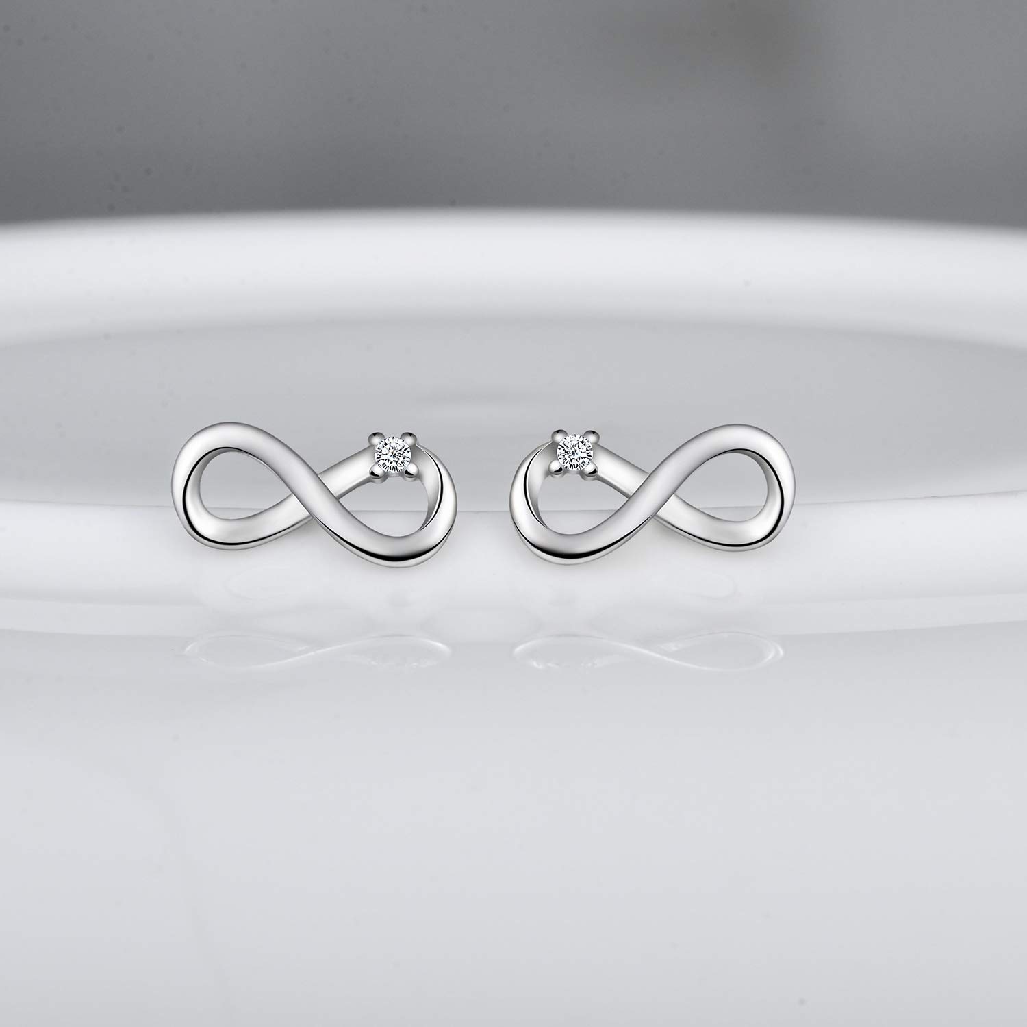 INFINIONLY orecchini argento 925 infinito zirconi perno