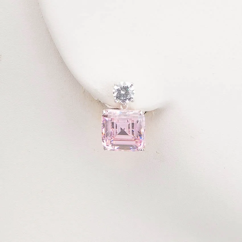 Chic Ad Hoc Orecchini Perno Punto Luce Zircone Rosa Carrè