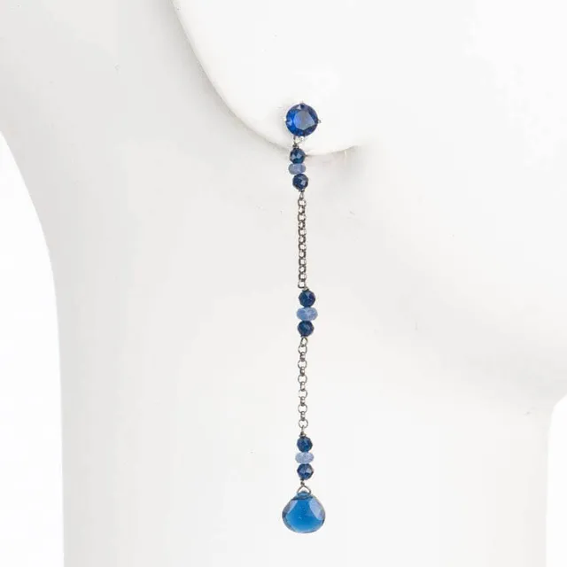 Chic Ad Hoc Orecchini perno argento pietre blu zaffiro